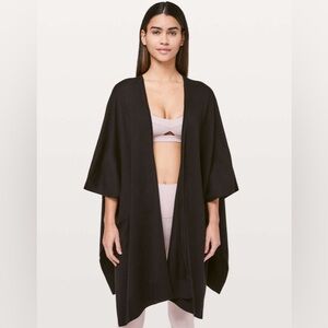 Lululemon Free to Coast Wrap